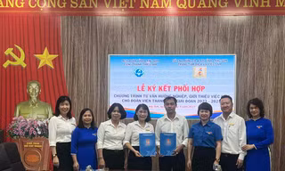 Nghi thức ký kết. Ảnh: Duy Chiến 