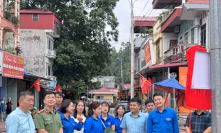 Xây dựng tuyến phố văn minh. Ảnh: Duy Chiến 