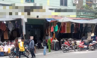 Công an Lạng Sơn điều tra nguyên nhân vụ việc .Ảnh: Duy Chiến 
