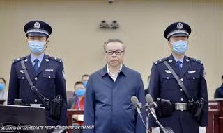 Bai Tianhui bị xét xử tại tòa