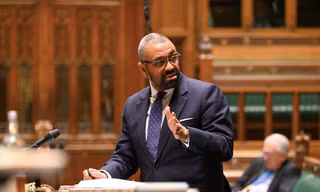 Bộ trưởng Nội vụ Anh James Cleverly. (Ảnh: Reuters)