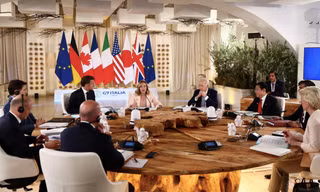 Các lãnh đạo G7 họp tại Ý ngày 13/6. (Ảnh: CNN)