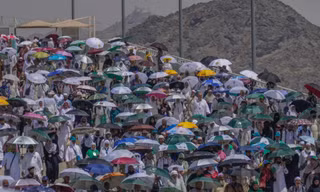 Hàng triệu người từ nhiều quốc gia hành hương về Mecca năm nay. (Ảnh: CNN)
