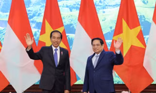 Thủ tướng Phạm Minh Chính hội kiến Tổng thống Indonesia Joko Widodo
