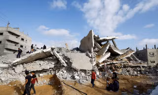 Cảnh tượng tan hoang ở Dải Gaza sau các cuộc tấn công của Israel. (Ảnh: Reuters)