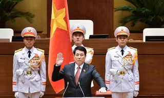 Chủ tịch nước Lương Cường tuyên thệ trước Quốc hội ngày 21/10. (Ảnh: Như Ý)