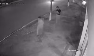 Giả vờ hỏi đường rồi cướp điện thoại trên phố Hải Phòng
