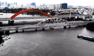 Cầu sắt Bình Lợi hoàn thành