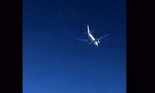 Cận cảnh chiến đấu cơ Nga chặn Poseidon P-8 Mỹ khi bay gần Crimea