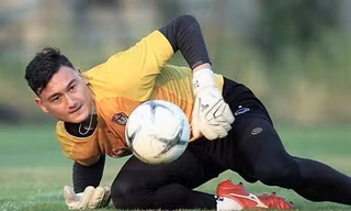 Văn Lâm tập luyện tích cực trước thềm đại chiến với Bangkok United