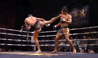 Mục kích 10 pha knock-out ấn tượng nhất ở sàn đấu Muay Thái năm 2019