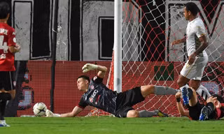 Đặng Văn Lâm vào danh sách cứu thua xuất sắc ở Thai League
