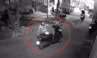 Trộm vào tận nhà dắt xe như chỗ không người