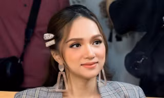 Hương Giang nói gì khi bị chê không xứng đáng làm HLV The Voice Kids?