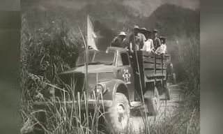 Cùng nghe lại hùng ca “Tiếng súng đã vang trên bầu trời biên giới“