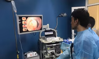 Viện K điều trị ung thư đại trực tràng bằng nội soi nhuộm màu