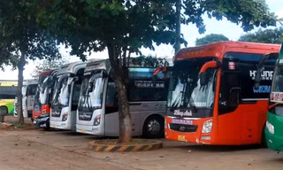 Xe khách "đóng băng" vì COVID-19 tại bến xe liên tỉnh Đắk Lắk