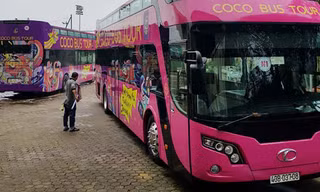 Xe buýt 2 tầng đón đội tuyển U23 Việt Nam có gì đặc biệt?