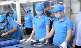 Ngày 28/10, các bộ ngành, cơ quan chức năng thảo luận về các dấu hiệu sai phạm như lừa dối người tiêu dùng, trốn thuế, giả mạo nhãn hiệu, xuất xứ hàng hóa của Asanzo