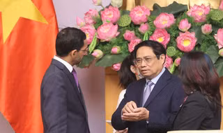 Thủ tướng: 'Chúng ta không bó tay, không ngồi chờ, không khuất phục trước khó khăn'