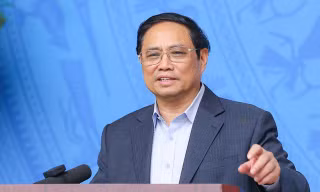 Thủ tướng: Giải quyết dứt điểm tình trạng thiếu thuốc, ai không dám làm thì đứng sang một bên