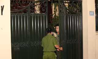 Cận cảnh khám xét nhà riêng Chủ tịch Hà Nội Nguyễn Đức Chung