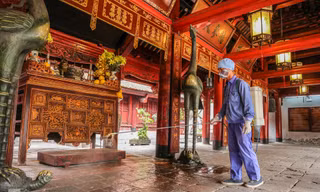 Hà Nội phun khử trùng hàng loạt di tích