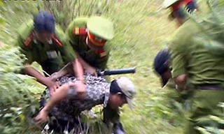 Người thầm lặng đẩy lùi cái ác
