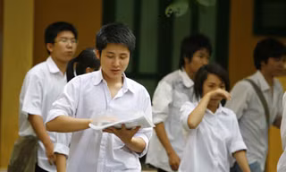 Nhận đơn phúc khảo tốt nghiệp đến 24-6