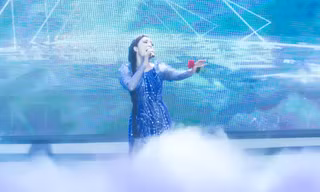 Ca sĩ Tuyết Mai: Bị gạ gẫm giá cao, chạy trốn showbiz vì quá ngột ngạt