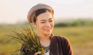 Ca sỹ trẻ Ngọc Thúy ra mắt MV “Duyên Tình Xứ Thanh”