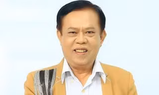 'Vua nhạc sến' Vinh Sử mong muốn lập quỹ thiện nguyện sau khi mất
