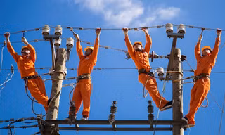 Phát động cuộc thi viết '50 năm thắp sáng niềm tin'