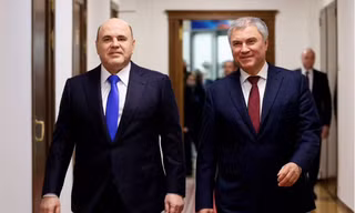 Thủ tướng Nga Mikhail Mishustin và Chủ tịch Hạ viện Vyacheslav Volodin. (Ảnh: Sputnik)