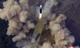 Một bức ảnh về vụ phóng thử Hwasong-17 được báo chí Triều Tiên đăng tải. (Ảnh: KCNA)