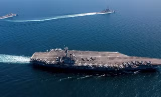 Tàu sân bay Mỹ USS Abraham Lincoln trong một cuộc tập trận chung với Nhật Bản. (Ảnh: US Navy)