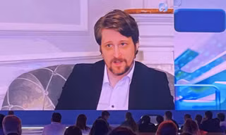 Cựu nhân viên tình báo Mỹ Edward Snowden