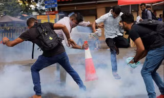 Người biểu tình bao vây khu nhà của Tổng thống Sri Lanka ngày 9/7. (Ảnh: Reuters) 