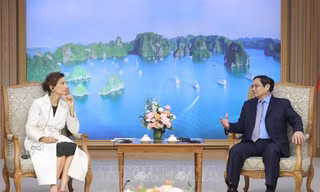 Thủ tướng Phạm Minh Chính tiếp bà Audrey Azoulay, Tổng Giám đốc UNESCO. (Ảnh: TTXVN) 