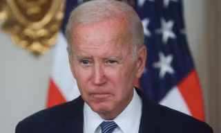 Tỷ lệ ủng hộ Tổng thống Mỹ Joe Biden liên tục ngưỡng 40% trong hơn 1 năm qua. (Ảnh: Reuters)
