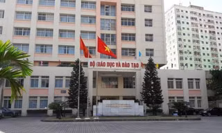 Đề nghị điều tra dấu hiệu lợi ích nhóm giữa Bộ GD&ĐT và Nhà xuất bản Giáo dục