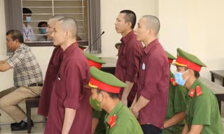 Các bị cáo tại tòa.