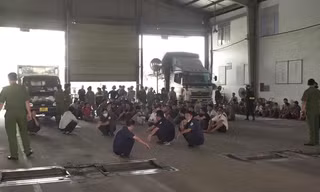 43 người bị khởi tố, bắt giam vì liên quan tiêu cực tại các trung tâm đăng kiểm