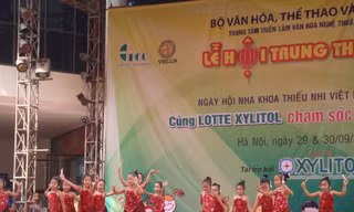 Vui Trung thu và khám răng miễn phí