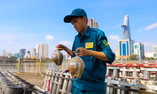 Bên trong trận địa pháo hoa tầm cao chào đón Tết Ất Tỵ 2025 ở TPHCM