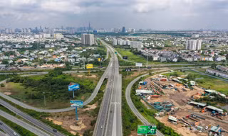 Cận cảnh tuyến cao tốc TPHCM-Long Thành-Dầu Giây sắp mở rộng lên 8 làn xe