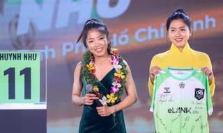 Áo đấu của Huỳnh Như được bán với giá 50 triệu đồng
