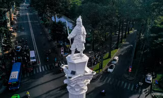 'Áo mới' của nhiều tượng đài lớn ở TPHCM sau phục dựng