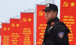 60 năm lực lượng cảnh vệ