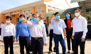 Đoàn công tác kiểm tra công tác phòng dịch tại Đồng Tháp. Ảnh: VK